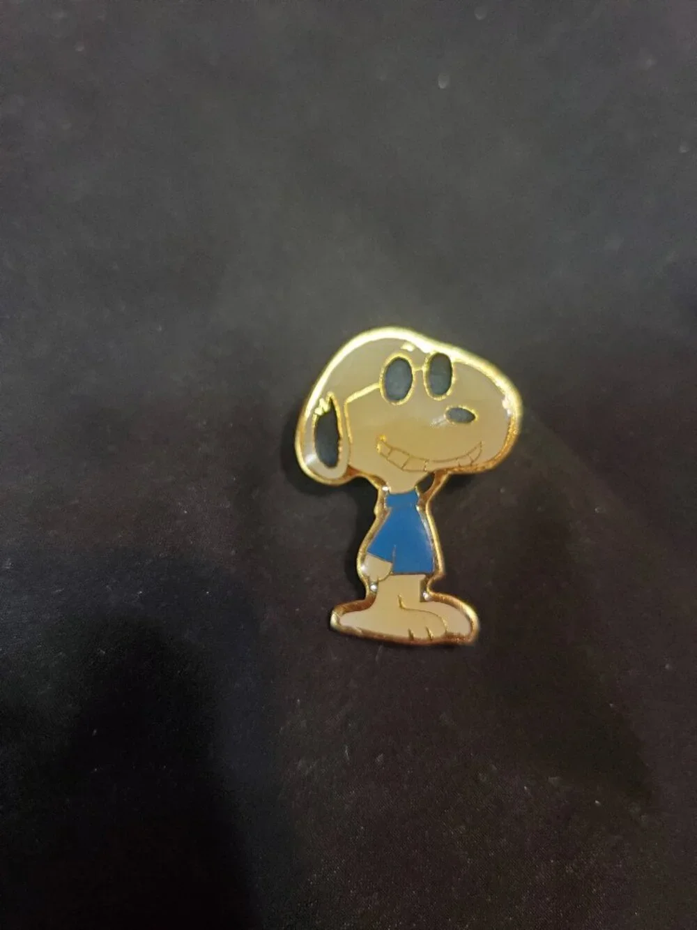 Vintage Aviva Snoopy enamel pin